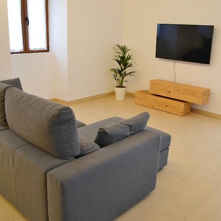 Ura Apartment Lesaka Exterior photo